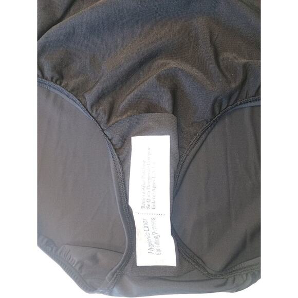 Swim Solutions Floral Print Flyaway Swim Dress size 18 Black/White NWT - Picture 8 of 12